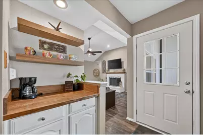4312 Hillshire Court, Flower Mound, TX 75028 - Photo 12