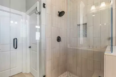 4021 Winsor Drive, Farmers Branch, TX 75244 - Photo 10