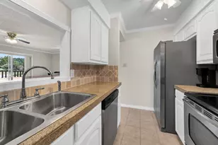 4313 Crescent Dr, Granbury, TX 76049 - Photo 14