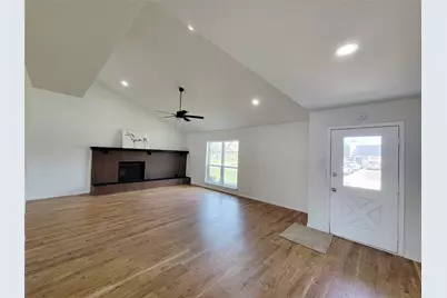 2317 Woodhollow Avenue, Mesquite, TX 75150 - Photo 4