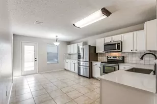 2709 Cedar Crest Dr, Little Elm, TX 75068 - Photo 10