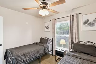 2421 Hillburn Dr, Dallas, TX 75227 - Photo 18