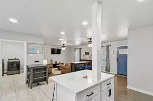 2421 Hillburn Dr, Dallas, TX 75227 - Photo 10