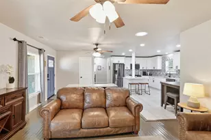 2421 Hillburn Dr, Dallas, TX 75227 - Photo 6