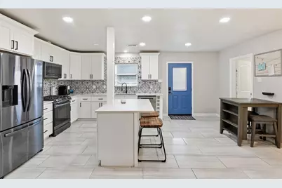 2421 Hillburn Drive, Dallas, TX 75227 - Photo 8