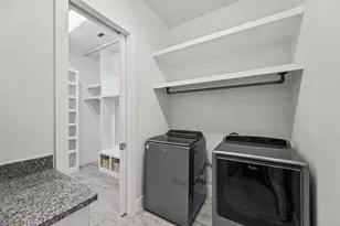8655 Forest Hills Blvd, Dallas, TX 75218 - Photo 32