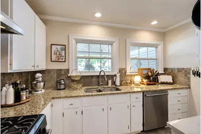 4637 Calmont Avenue, Fort Worth, TX 76107 - Photo 8