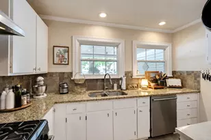 4637 Calmont Ave, Fort Worth, TX 76107 - Photo 8