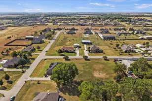 343 Cambridge Ct, Waxahachie, TX 75167 - Photo 32