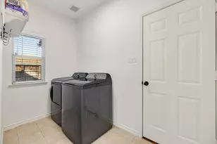 1625 Warm Springs Dr, Allen, TX 75002 - Photo 20