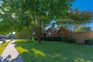 4821 Frost Hollow Dr, Plano, TX 75093 - Photo 2