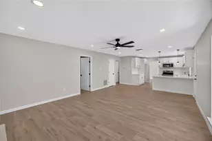 2630 Winslow Dr, Grand Prairie, TX 75052 - Photo 14
