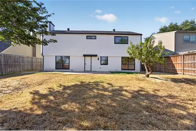 2630 Winslow Drive, Grand Prairie, TX 75052 - Photo 32