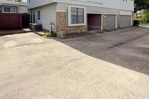 17490 Meandering Way, Dallas, TX 75252 - Photo 32
