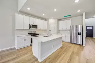 10812 Colonial Heights Ln, Fort Worth, TX 76179 - Photo 2
