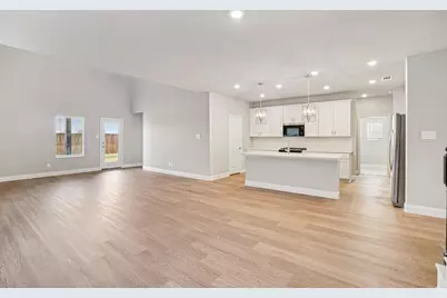 10816 Colonial Heights Lane, Fort Worth, TX 76179 - Photo 10