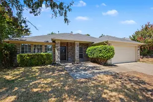 737 Oak Dale Ave, Lake Dallas, TX 75065 - Photo 1