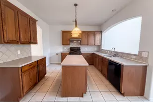 1304 Grapevine Dr, Allen, TX 75002 - Photo 2