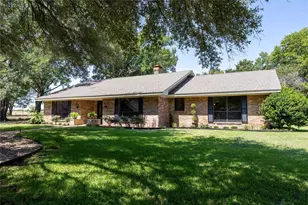 1800 Woodcrest Ave, Corsicana, TX 75110 - Photo 1