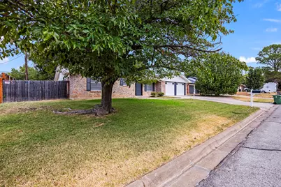1009 Springdale Road, Bedford, TX 76021 - Photo 26