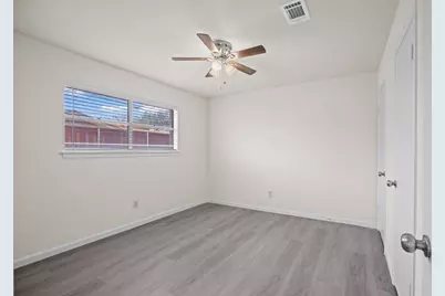 1009 Springdale Road, Bedford, TX 76021 - Photo 14