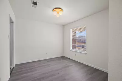 1009 Springdale Road, Bedford, TX 76021 - Photo 18