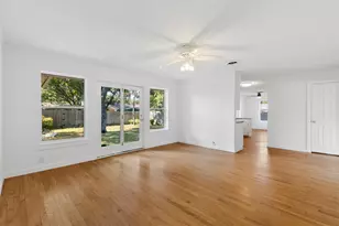 2956 Randy Ln, Farmers Branch, TX 75234 - Photo 4