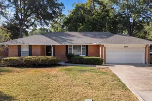 2956 Randy Ln, Farmers Branch, TX 75234 - Photo 1