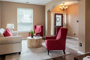 419 Kingfisher Ln, Arlington, TX 76002 - Photo 8