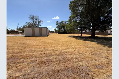 1101 N Stratton Street, Seymour, TX 76380 - Photo 12