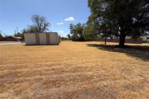 1101 N Stratton St, Seymour, TX 76380 - Photo 12