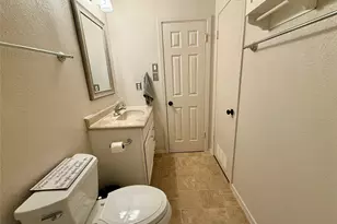 9669 Lakeland Loop, Quinlan, TX 75474 - Photo 6