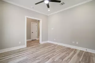 908 Meadowlark Ln, Granbury, TX 76048 - Photo 8