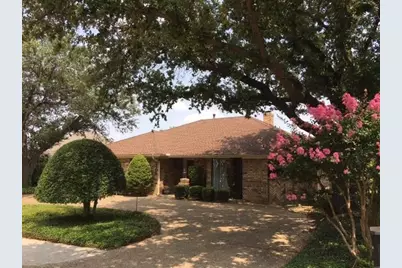 2409 Glen Morris Road, Carrollton, TX 75007 - Photo 2