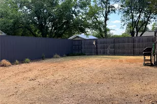 310 N Donald St, Seymour, TX 76380 - Photo 34
