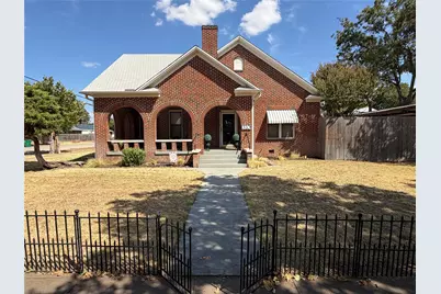 310 N Donald Street, Seymour, TX 76380 - Photo 1