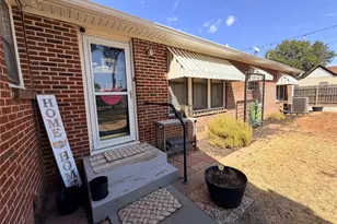 310 N Donald St, Seymour, TX 76380 - Photo 32