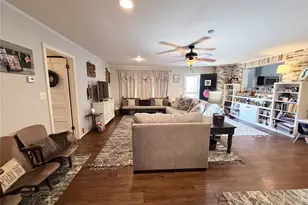 310 N Donald St, Seymour, TX 76380 - Photo 8