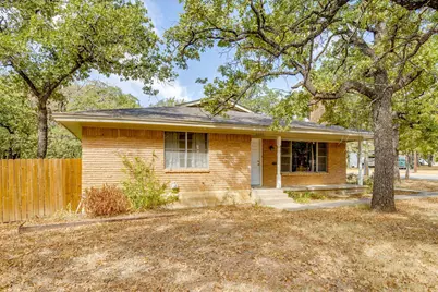 6200 Forest Hill Drive, Forest Hill, TX 76119 - Photo 2