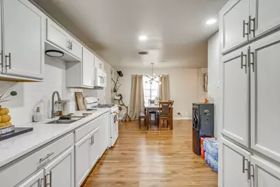 6200 Forest Hill Drive, Forest Hill, TX 76119 - Photo 22