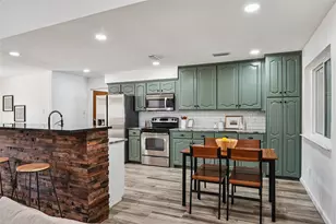 1710 Vineyard Rd, Grand Prairie, TX 75052 - Photo 10