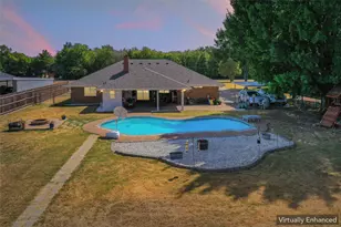 1710 Vineyard Rd, Grand Prairie, TX 75052 - Photo 30