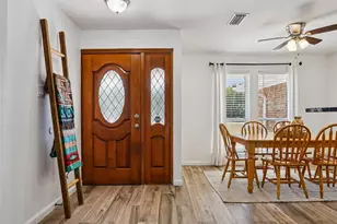 1710 Vineyard Rd, Grand Prairie, TX 75052 - Photo 16