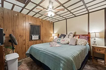 706 W Lone Star Avenue, Cleburne, TX 76033 - Photo 16