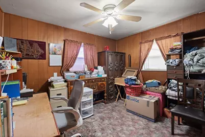 706 W Lone Star Avenue, Cleburne, TX 76033 - Photo 22