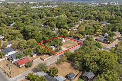 706 W Lone Star Avenue, Cleburne, TX 76033 - Photo 4