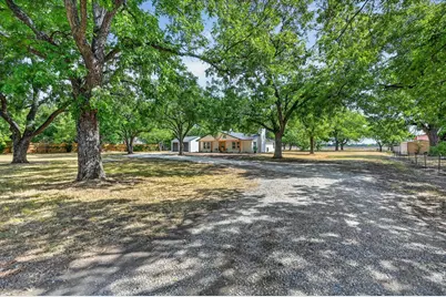 4512 Cross Timber Road, Burleson, TX 76028 - Photo 2