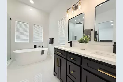 4602 Sycamore Street, Dallas, TX 75204 - Photo 18