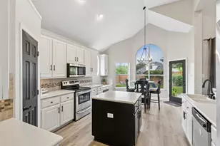 7914 Kings Ct, Rowlett, TX 75089 - Photo 10