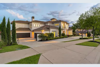 1013 Excalibur Boulevard, Lewisville, TX 75056 - Photo 2